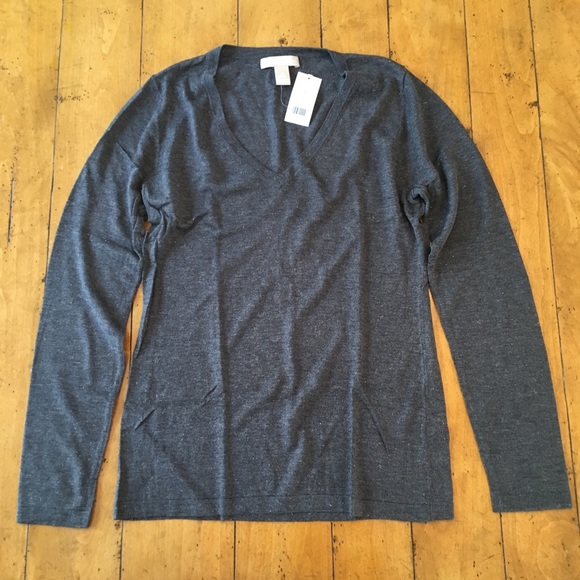 Banana Republic V-Neck NWT - Picture 1 of 8